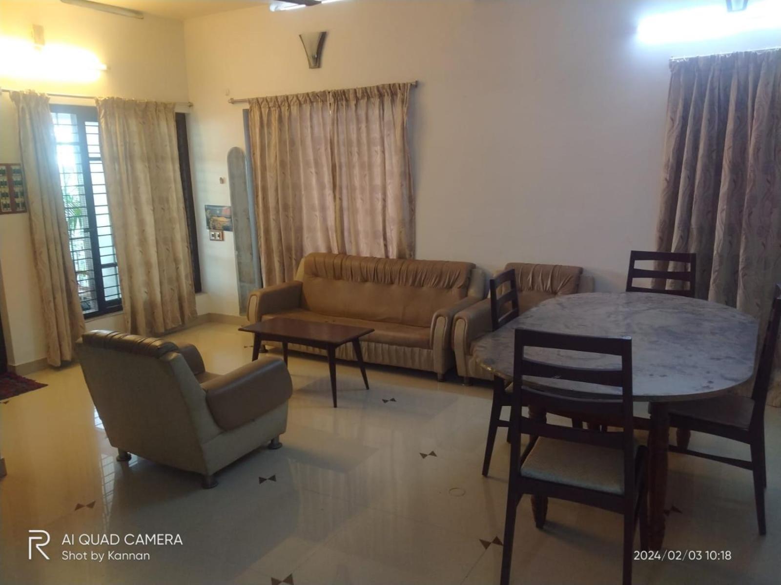 Parthasarathy Home Stay Thiruvananthapuram Zewnętrze zdjęcie